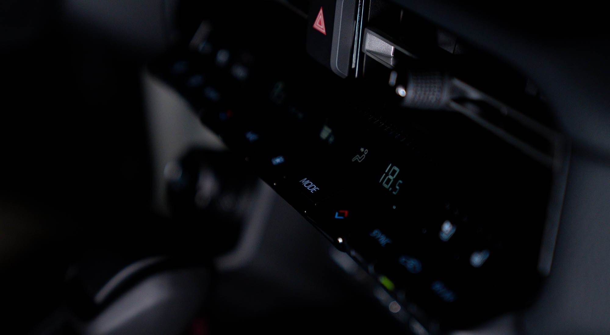 LCPRADO-CP-TOYOTA-16