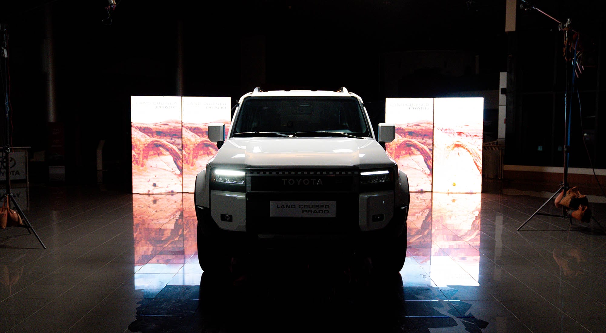 LCPRADO-CP-TOYOTA-18