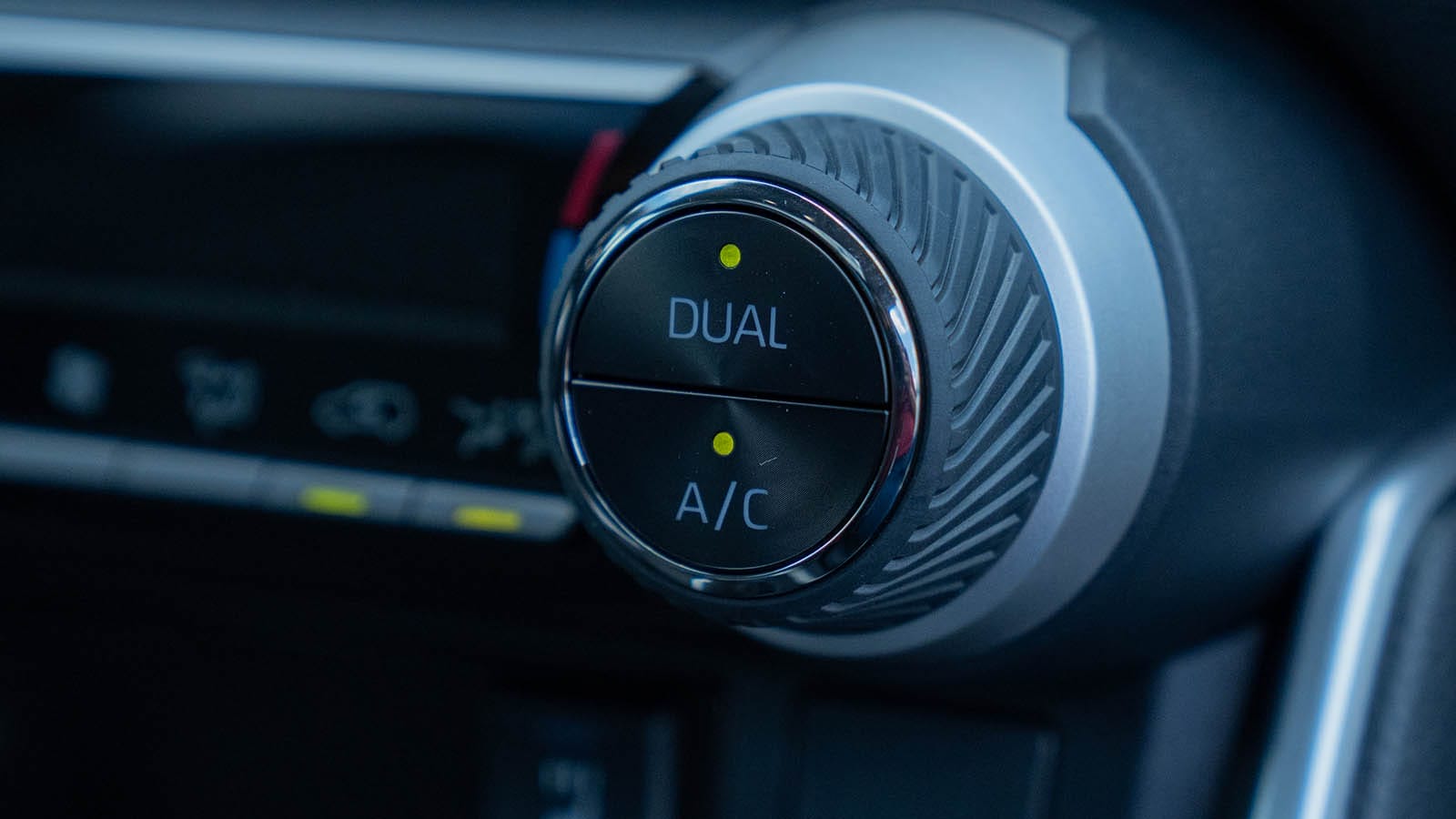 RAV4-HYB-TOYOTACP-28