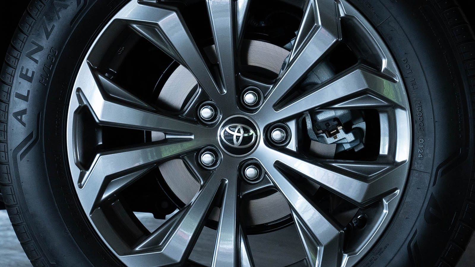 RAV4-HYB-TOYOTACP-37