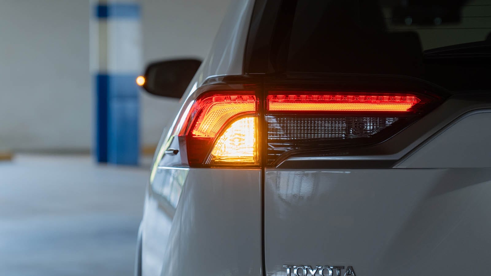 RAV4-HYB-TOYOTACP-41